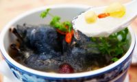 Yến hầm bồ câu hoặc gà ác