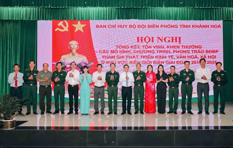 YẾN SÀO KHÁNH HÒA ĐỒNG HÀNH CÙNG BỘ ĐỘI BIÊN PHÒNG PHÁT TRIỂN KINH TẾ, VĂN HÓA - XÃ HỘI KHU VỰC BIÊN GIỚI BIỂN