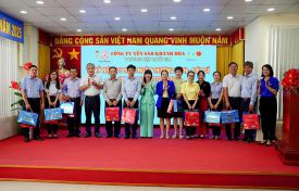 CÔNG TY YẾN SÀO KHÁNH HÒA TRI ÂN NGƯỜI CÓ CÔNG VỚI CÁCH MẠNG