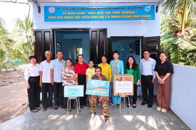 BÀN GIAO NHÀ MÁI ẤM TÌNH THƯƠNG CHO PHỤ NỮ KHÓ KHĂN
