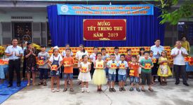 Hoạt động thiện nguyện của Công ty Cổ phần Nước giải khát Yến sào Khánh Hòa trong mùa trung thu năm 2019