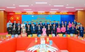 ĐOÀN ĐẠI BIỂU CẤP CAO THỦ ĐÔ VIÊNG CHĂN THĂM NHÀ MÁY CHẾ BIẾN NGUYÊN LIỆU YẾN SÀO SANVINEST KHÁNH HÒA