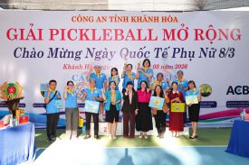 YẾN SÀO KHÁNH HOÀ ĐẠT GIẢI NHẤT GIẢI PICKLEBALL “ĐỒNG HÀNH CÙNG PHÁI ĐẸP” chào mừng Ngày Quốc tế Phụ nữ 8/3