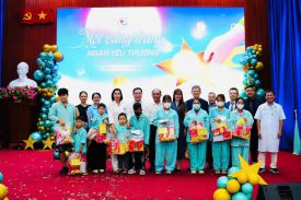 ẤM ÁP CHƯƠNG TRÌNH “MỘT VẦNG TRĂNG – NGÀN YÊU THƯƠNG” TẠI BỆNH VIỆN ĐA KHOA KHÁNH HOÀ