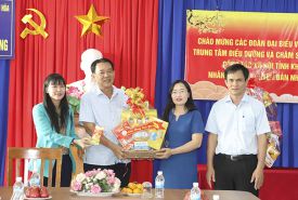 Công ty Yến sào Khánh Hòa tặng quà Tết cho các đối tượng chính sách, xã hội