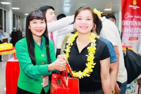 YẾN SÀO KHÁNH HOÀ ĐỒNG HÀNH CHÀO ĐÓN CHUYẾN BAY ĐẦU TIÊN TỪ ĐỒNG HỚI ĐẾN NHA TRANG